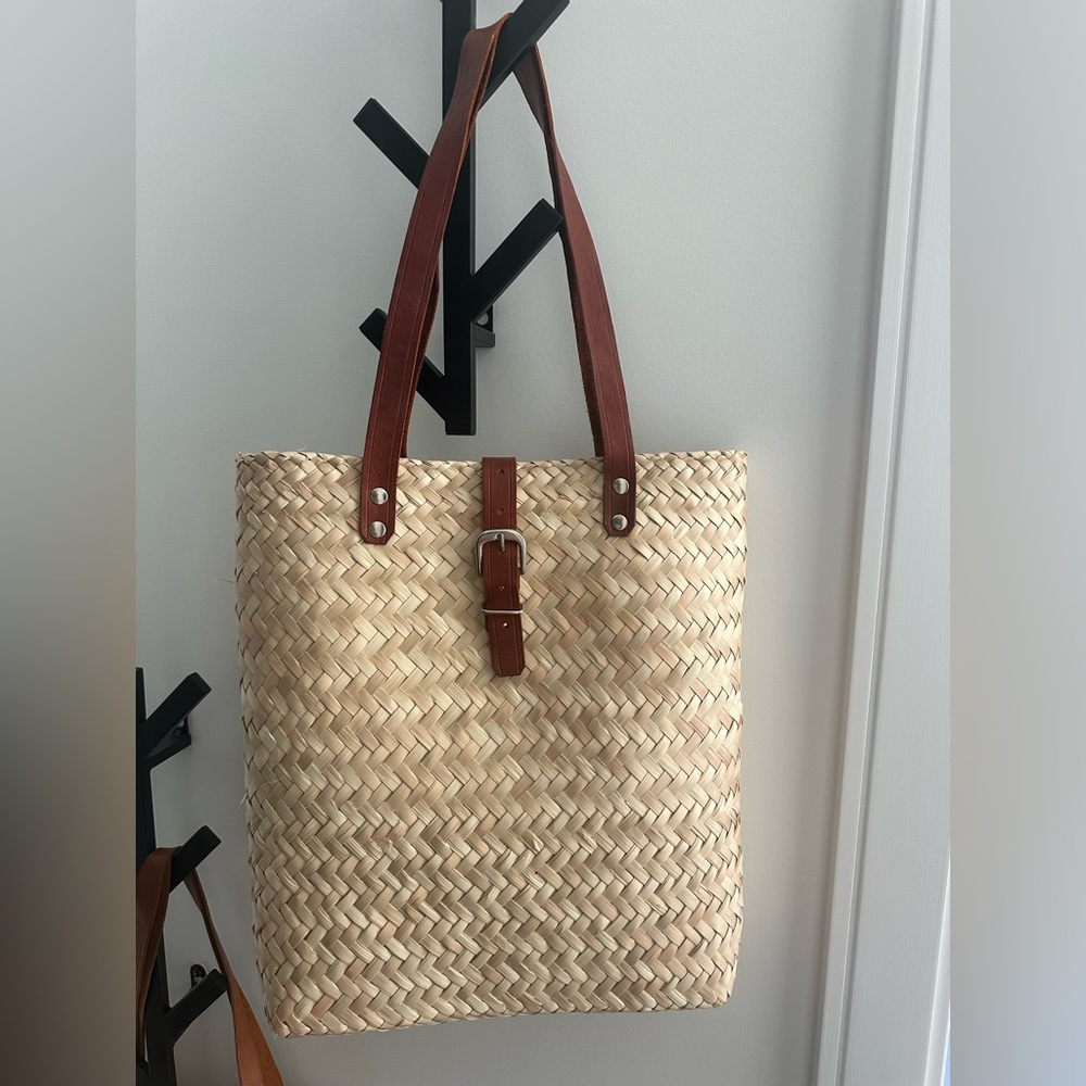 Elegant artisan Tan Woven Tote Bag